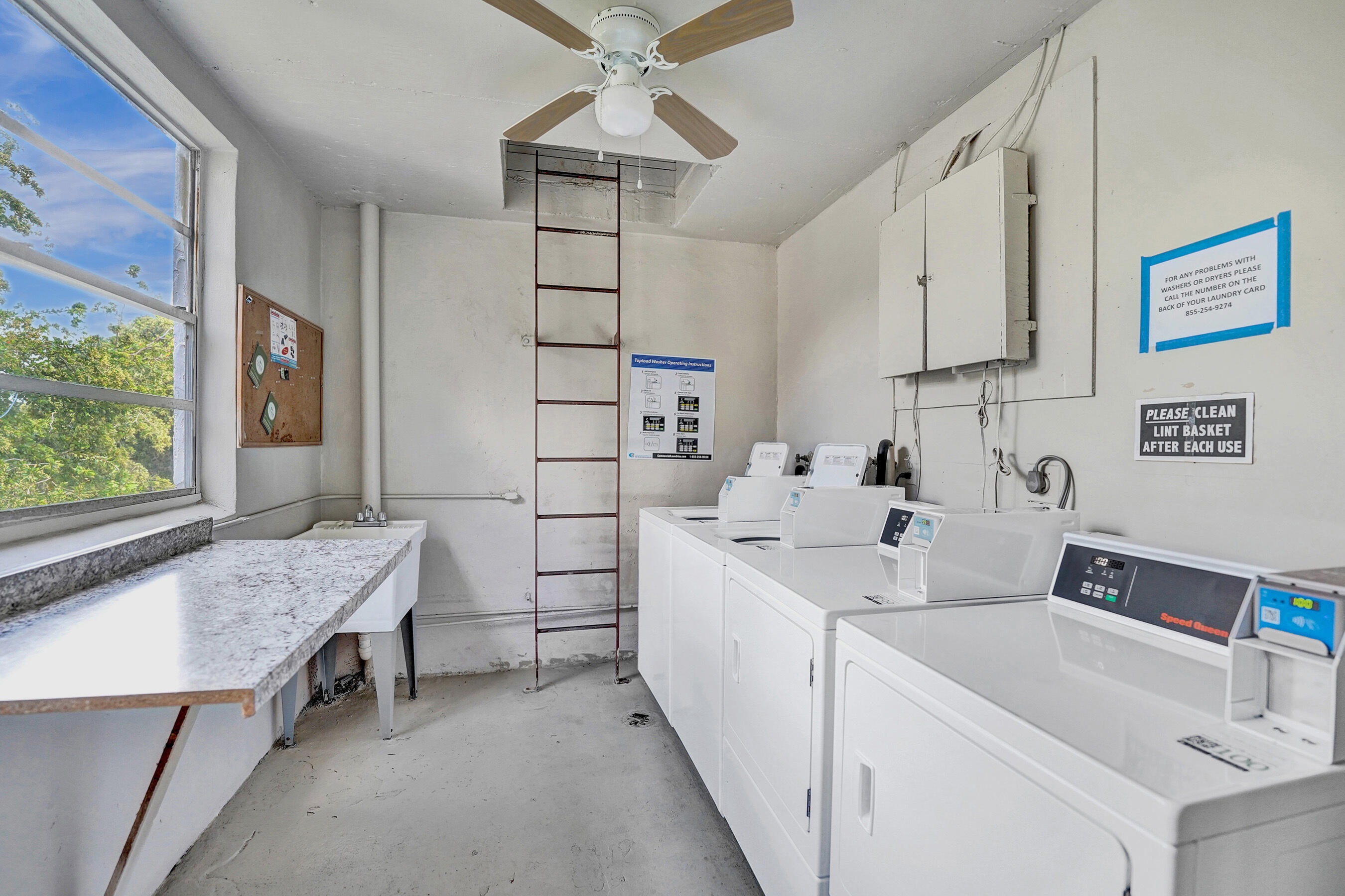 POINCIANA 7 OF PINE ISLAND RIDGE - Residential