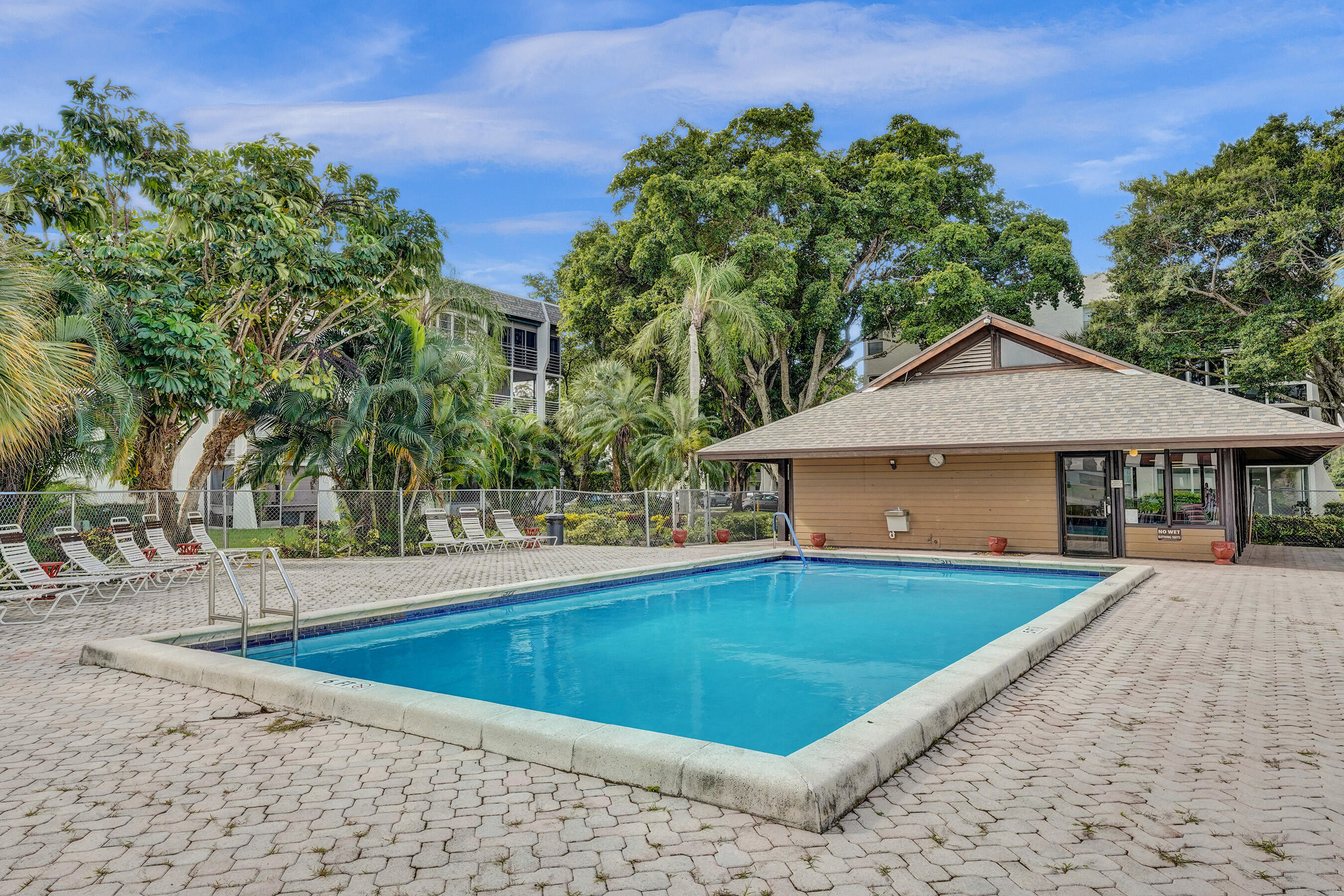 POINCIANA 7 OF PINE ISLAND RIDGE - Residential