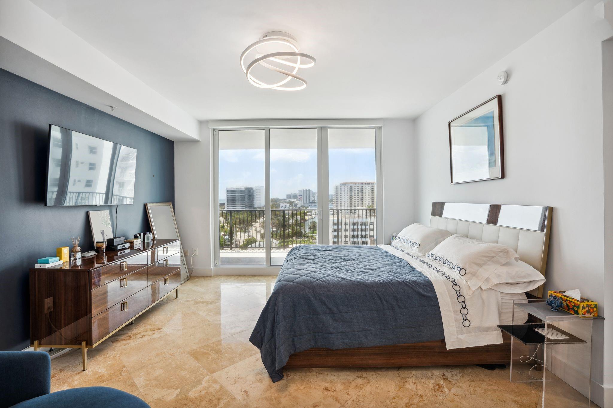 Jackson Tower - Residential