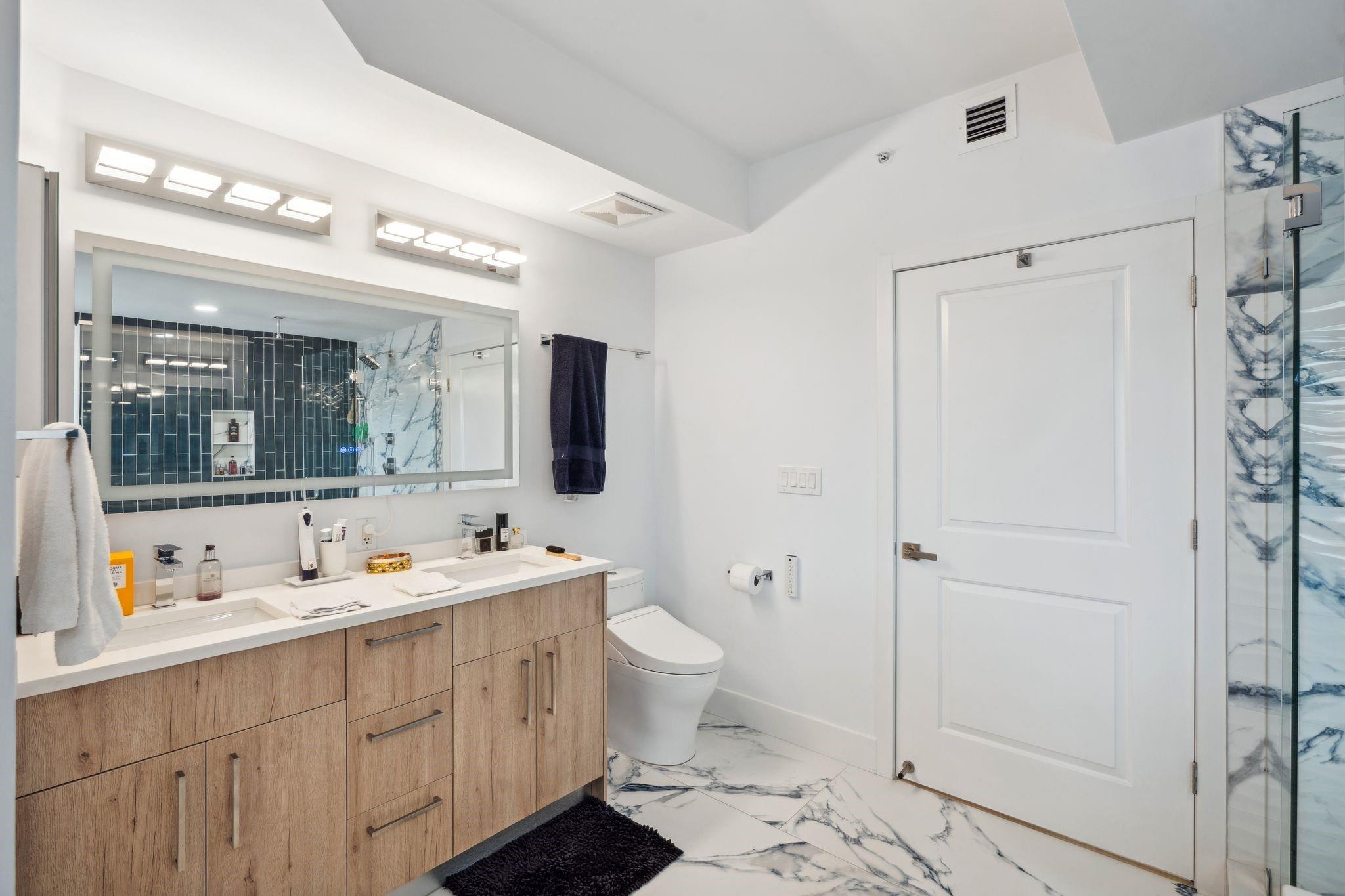 Jackson Tower - Residential