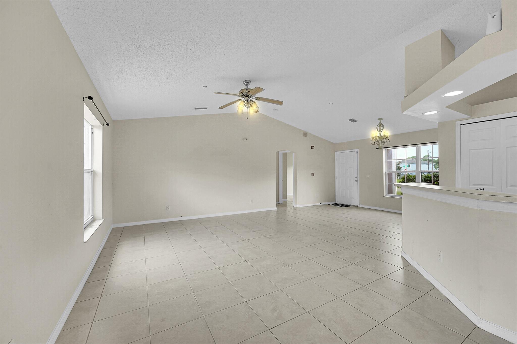 PORT ST LUCIE SECTION 22 - Residential