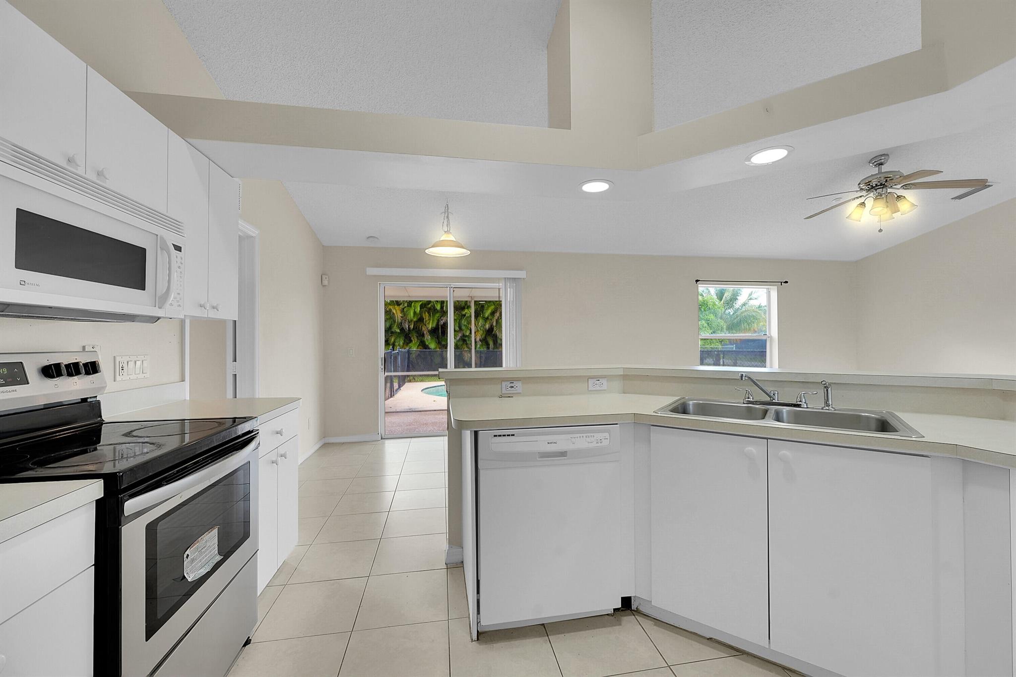 PORT ST LUCIE SECTION 22 - Residential