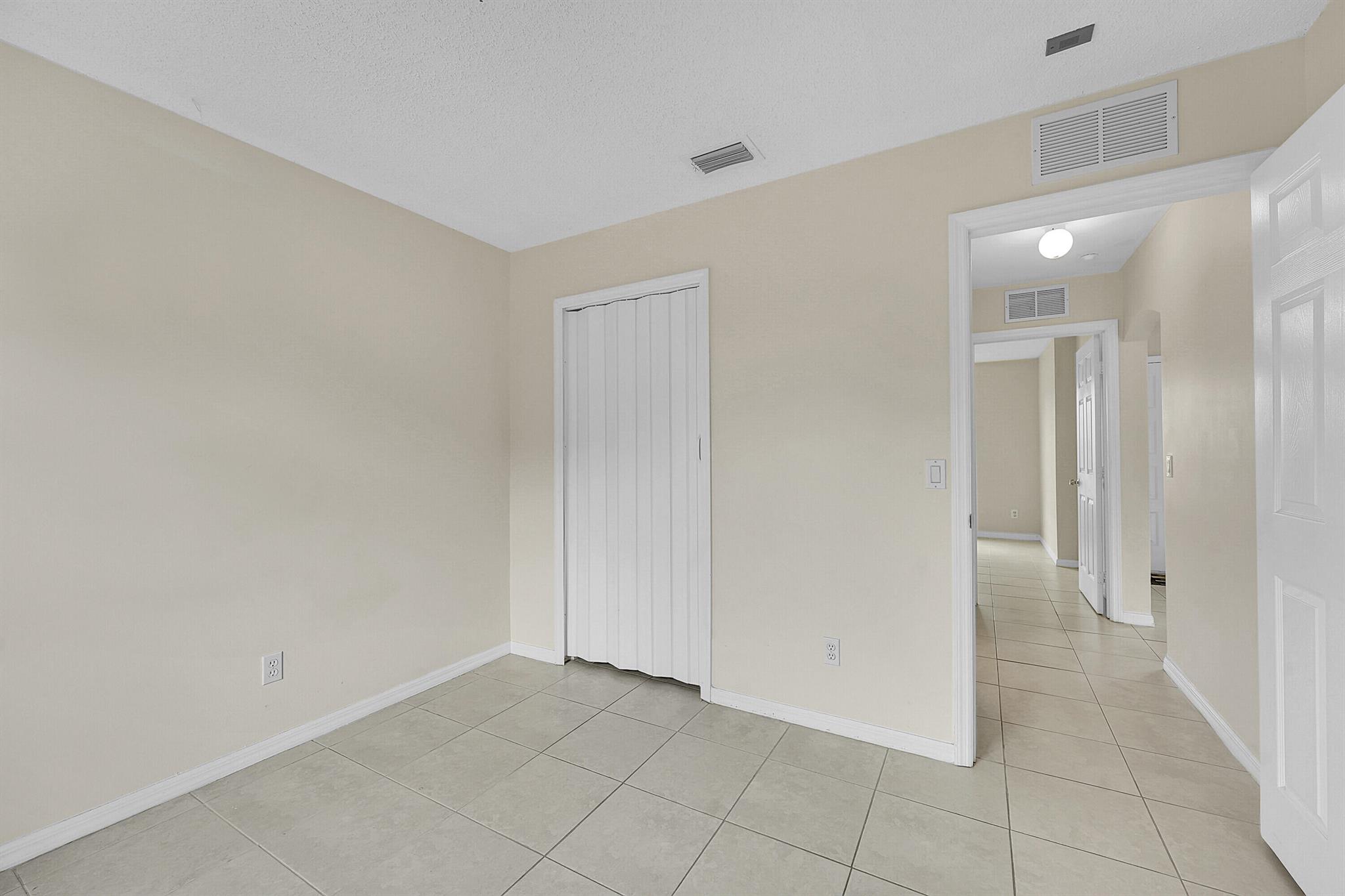 PORT ST LUCIE SECTION 22 - Residential