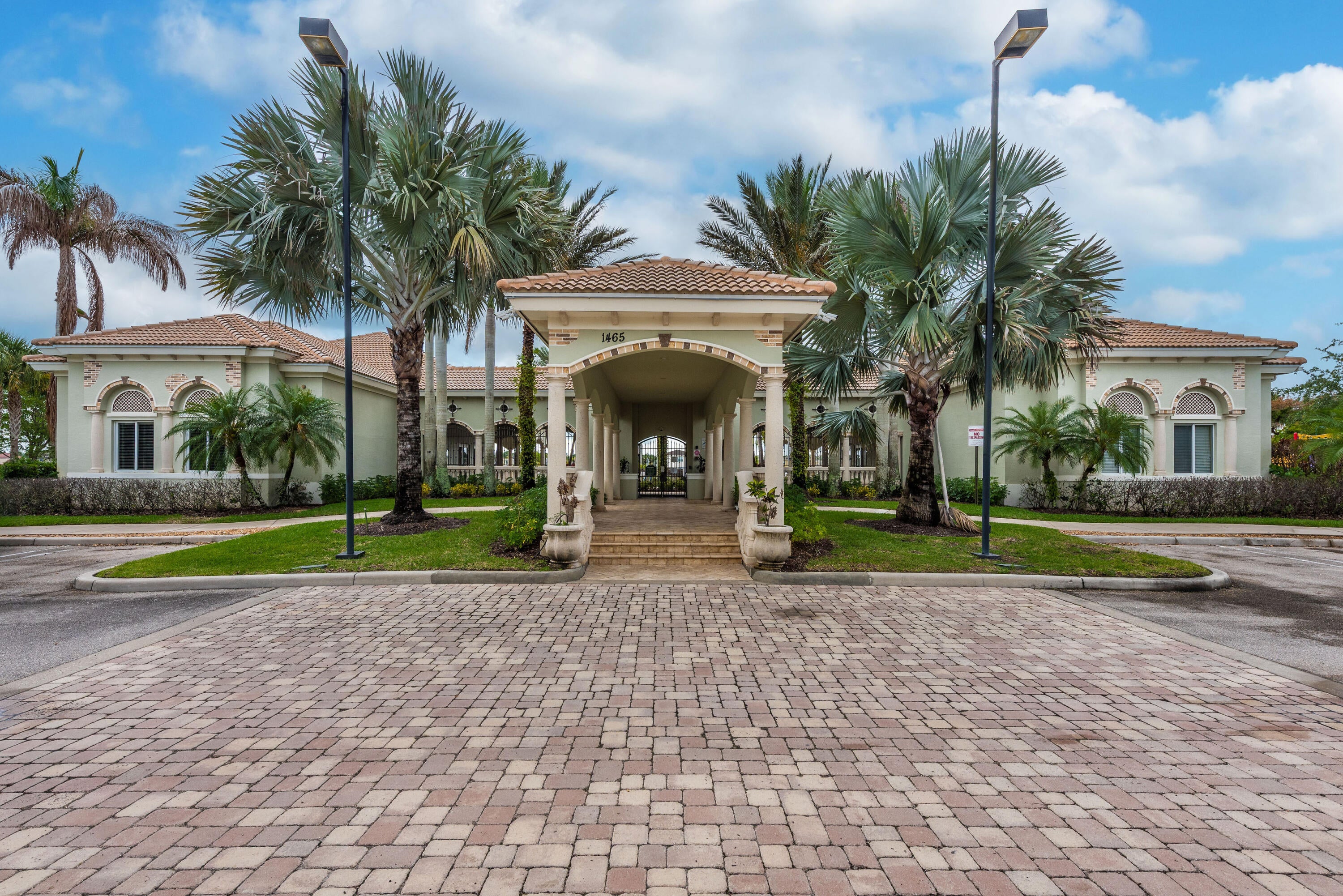 VIZCAYA FALLS PLAT 1 - Residential