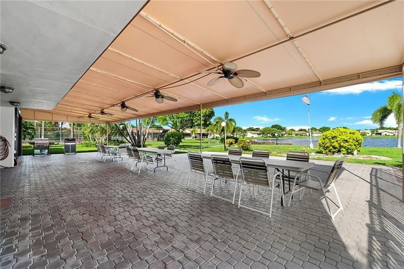 The Meadows Of Crystal La - Residential