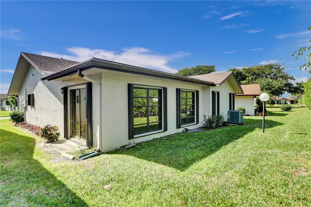 The Meadows Of Crystal La - Residential