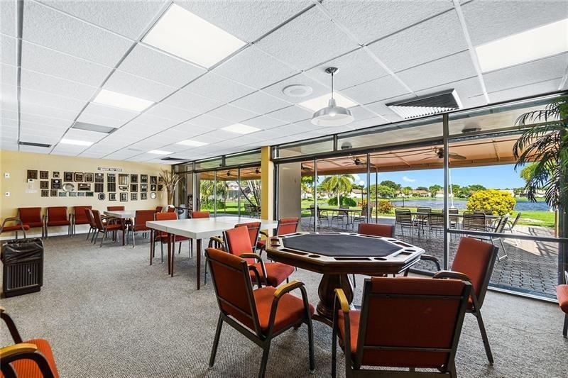 The Meadows Of Crystal La - Residential