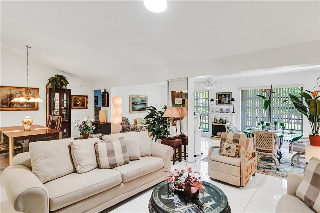 The Meadows Of Crystal La - Residential