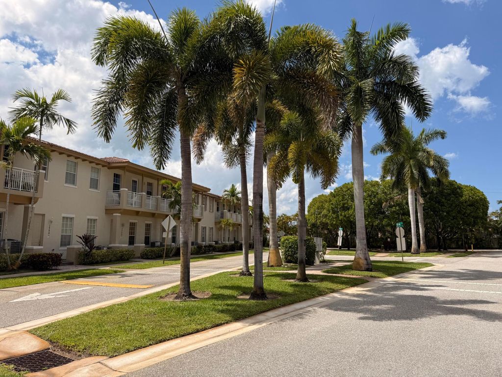 Photo of 2512 NW 4th Street, Boynton Beach, FL 33426 (MLS # B26034355)