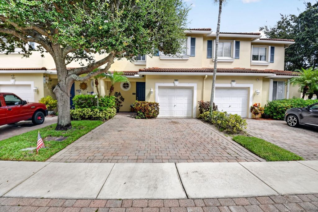 Photo of 3085 N EVERGREEN Circle, Boynton Beach, FL 33426 (MLS # B26056009)