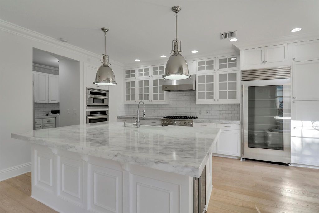 Photo of 329 Sweet Bay Circle, Jupiter, FL 33458 (MLS # R11112501)