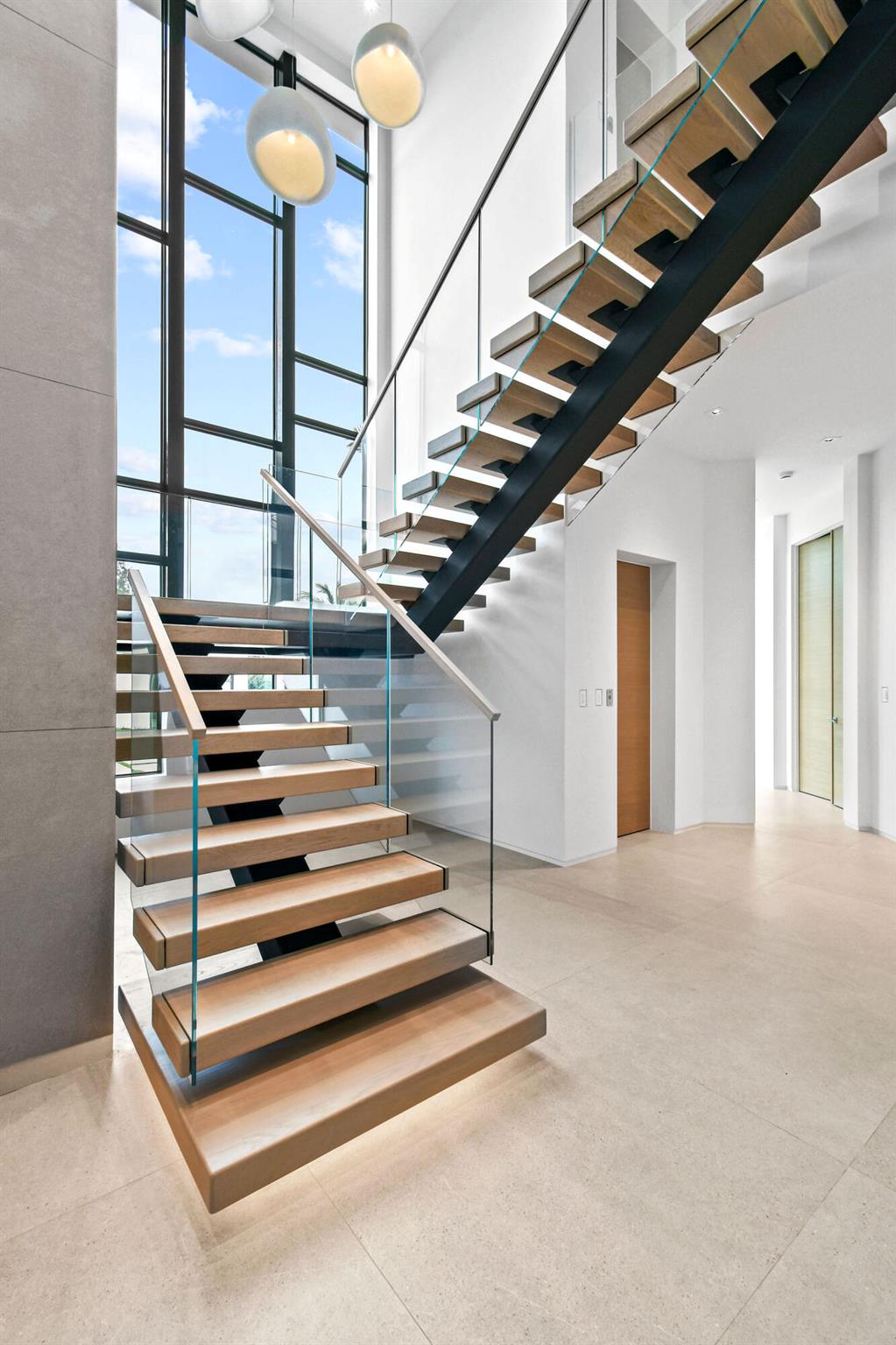 ADMIRALS COVE - Residential