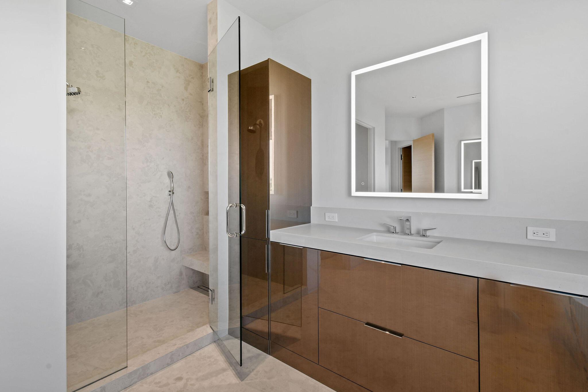 ADMIRALS COVE - Residential