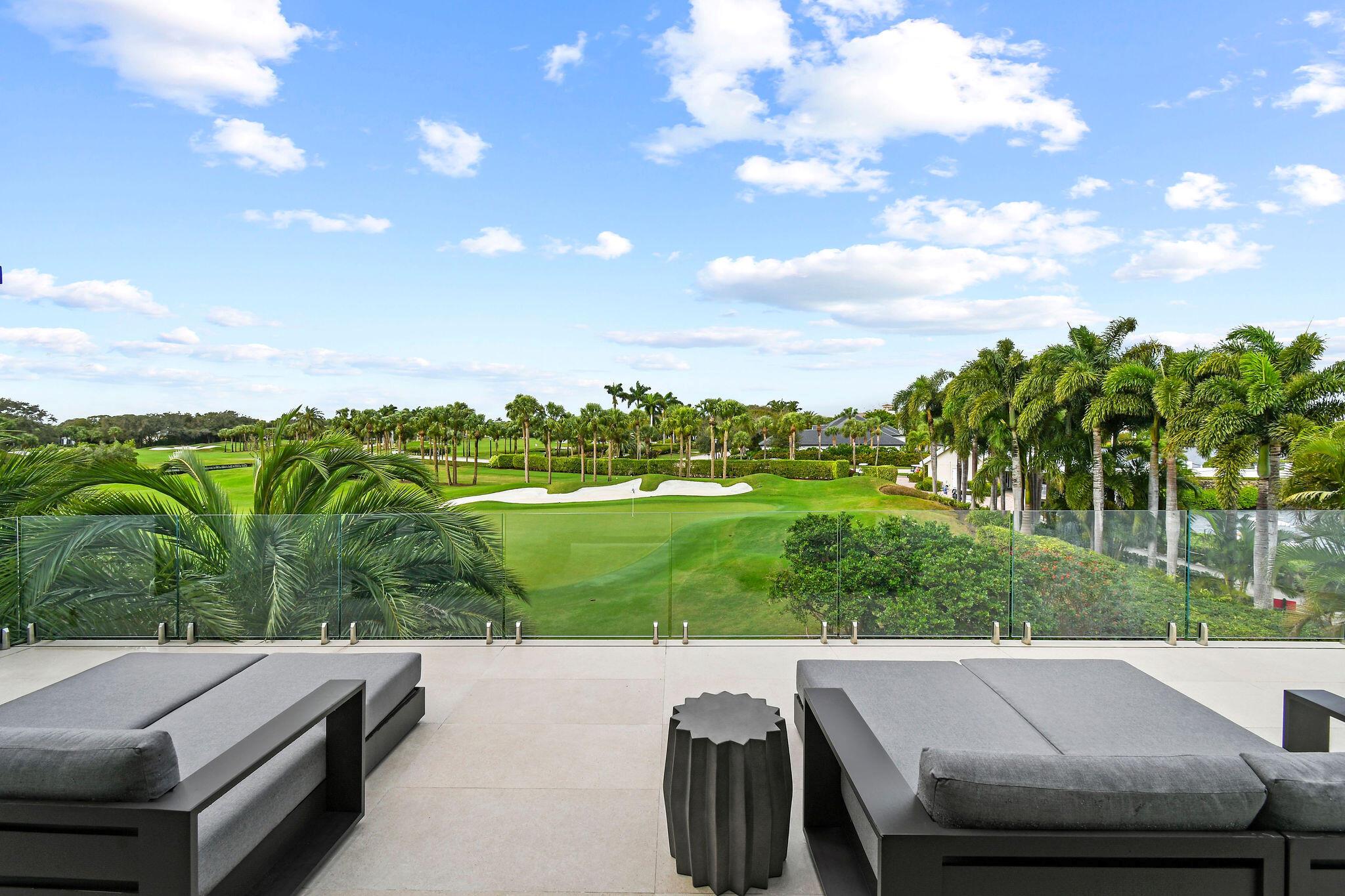 ADMIRALS COVE - Residential