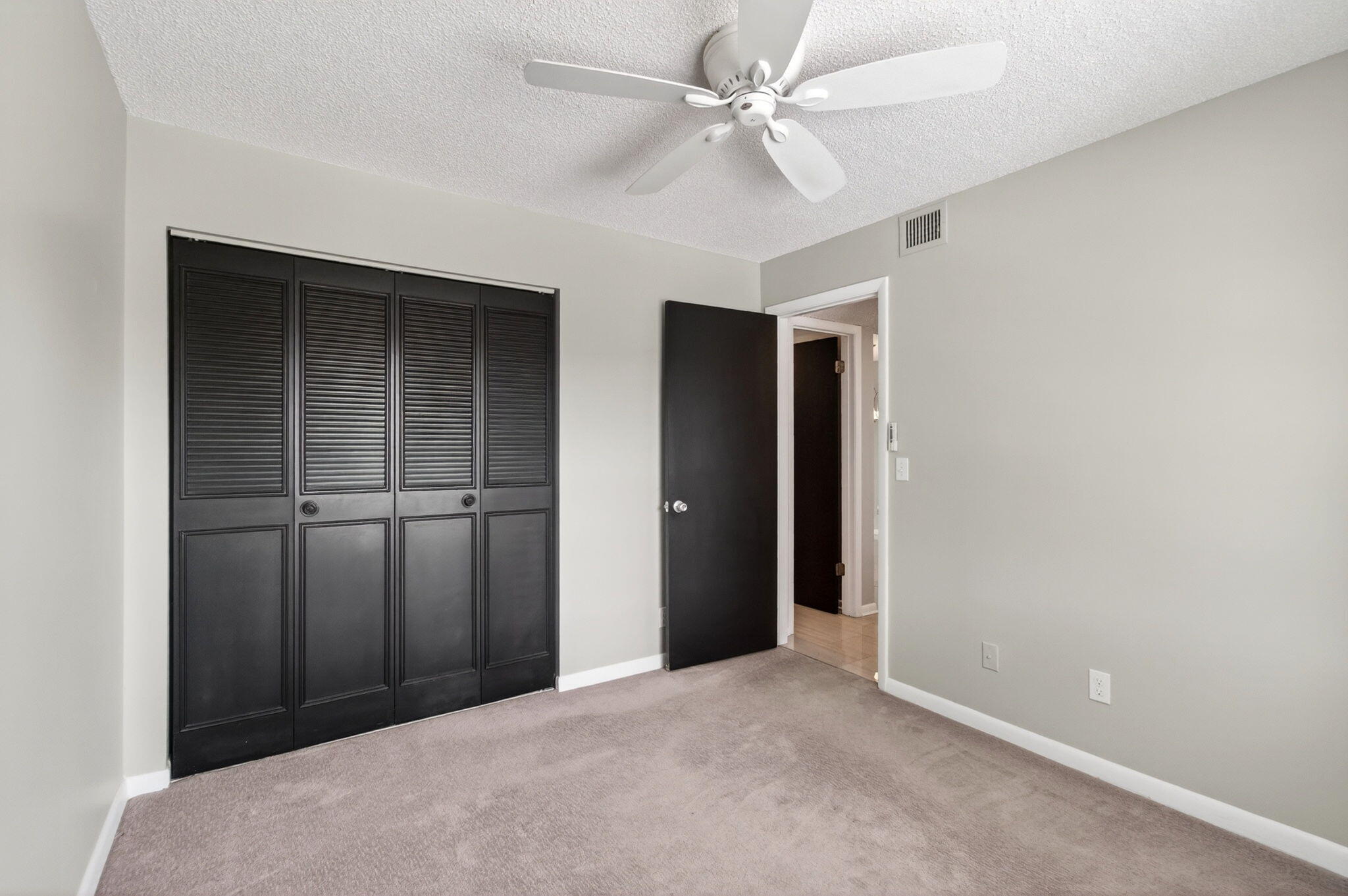 LUCERNE LAKES - Residential