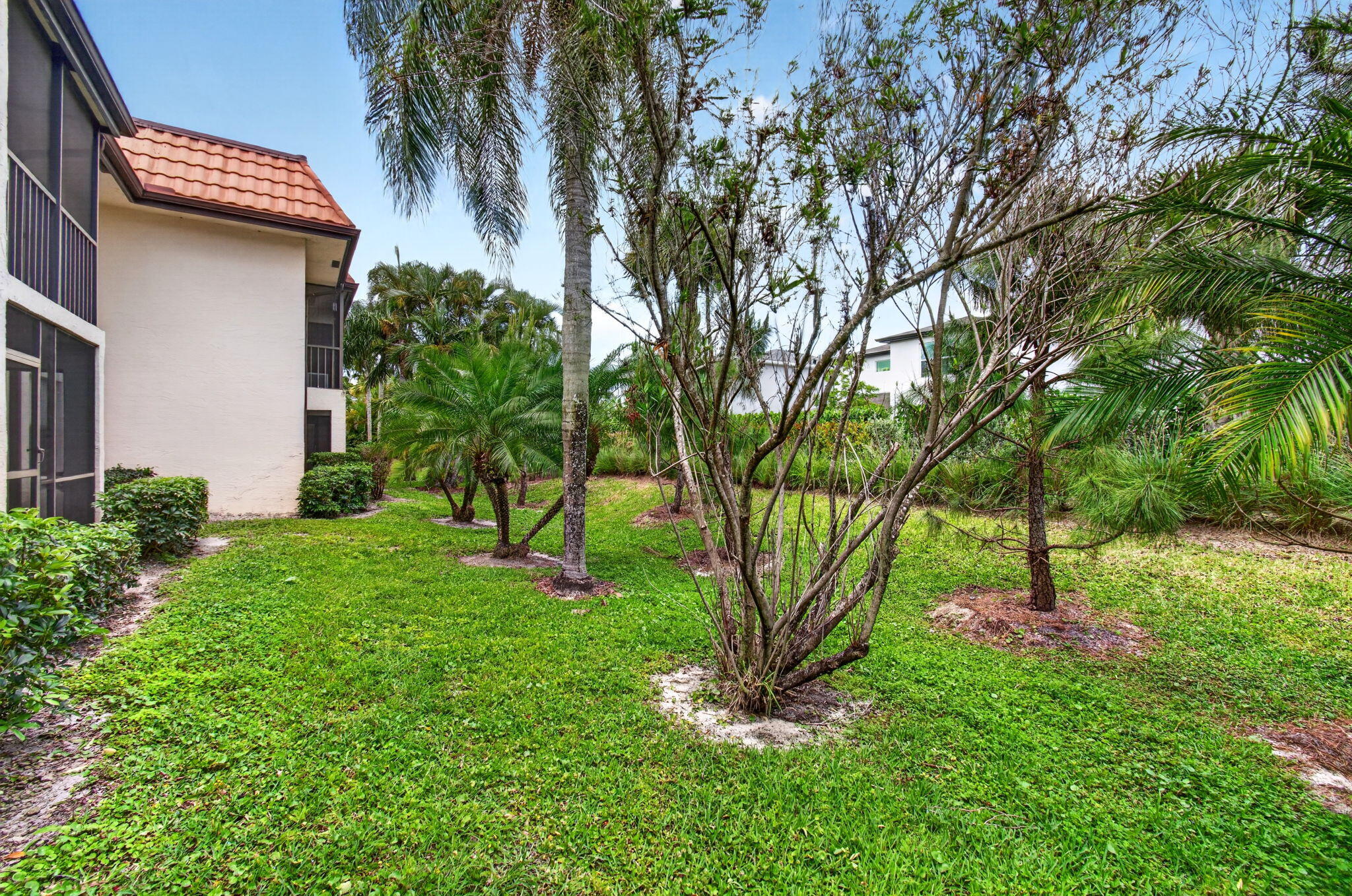 LUCERNE LAKES - Residential