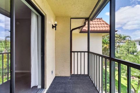 Tiny photo for 7245 Golf Colony Court #205, Lake Worth, FL 33467 (MLS # B26015142)