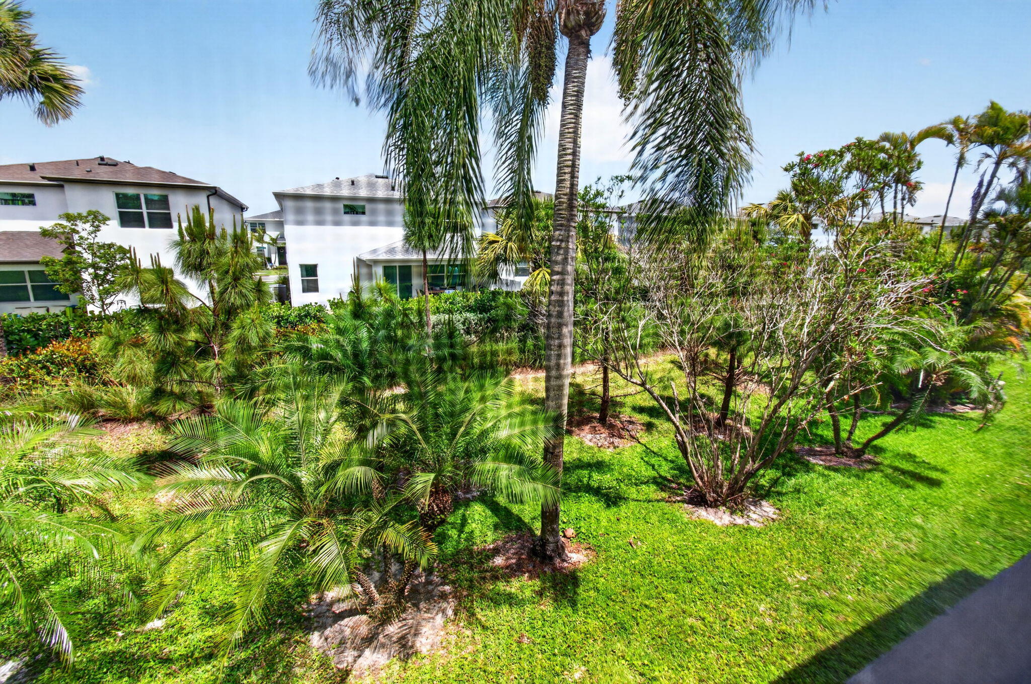 LUCERNE LAKES - Residential