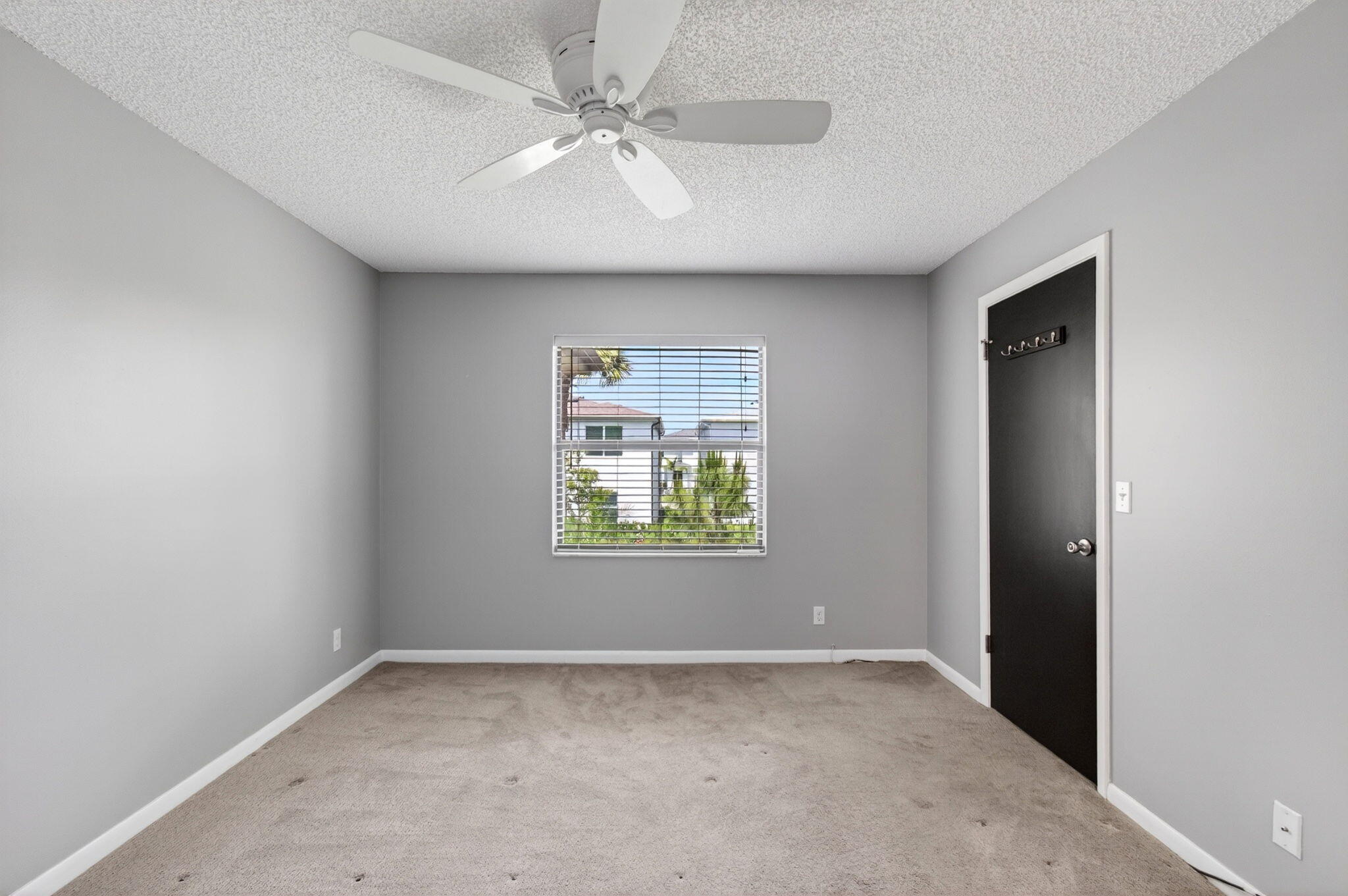 LUCERNE LAKES - Residential