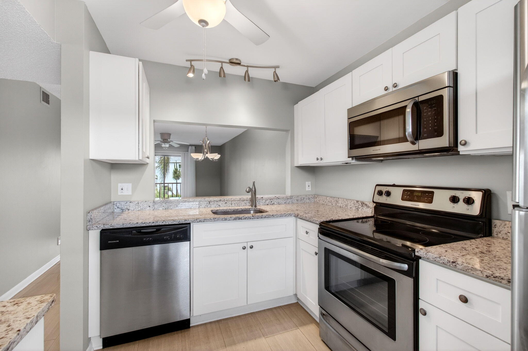 LUCERNE LAKES - Residential