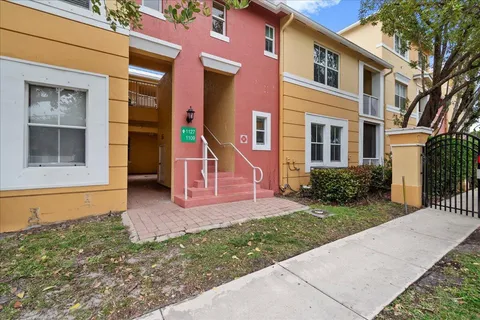 1109 Shoma Drive, Royal Palm Beach, FL MLS: R11080093