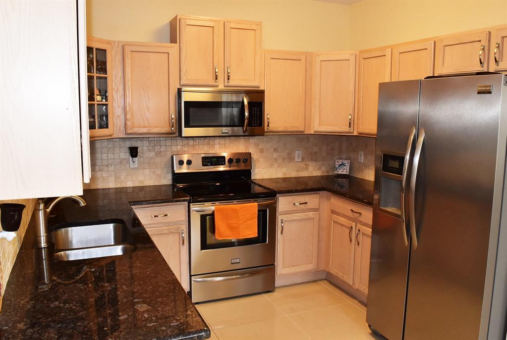 MIZNER POINTE OF BOCA VIA ANCHO - Residential