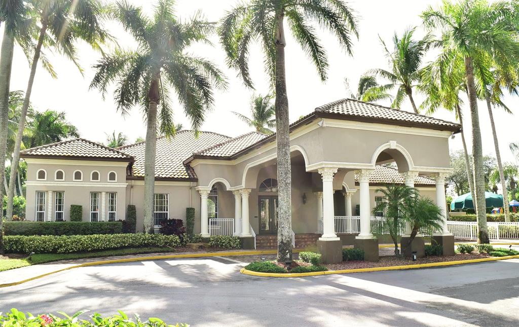 MIZNER POINTE OF BOCA VIA ANCHO - Residential