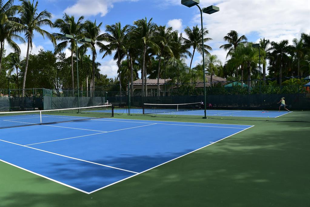 MIZNER POINTE OF BOCA VIA ANCHO - Residential