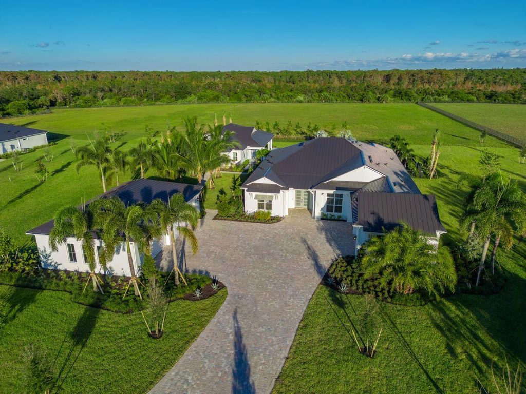 Photo of 19599 SE Turnbridge Drive #Ellington 78, Jupiter, FL 33458 (MLS # R11087884)