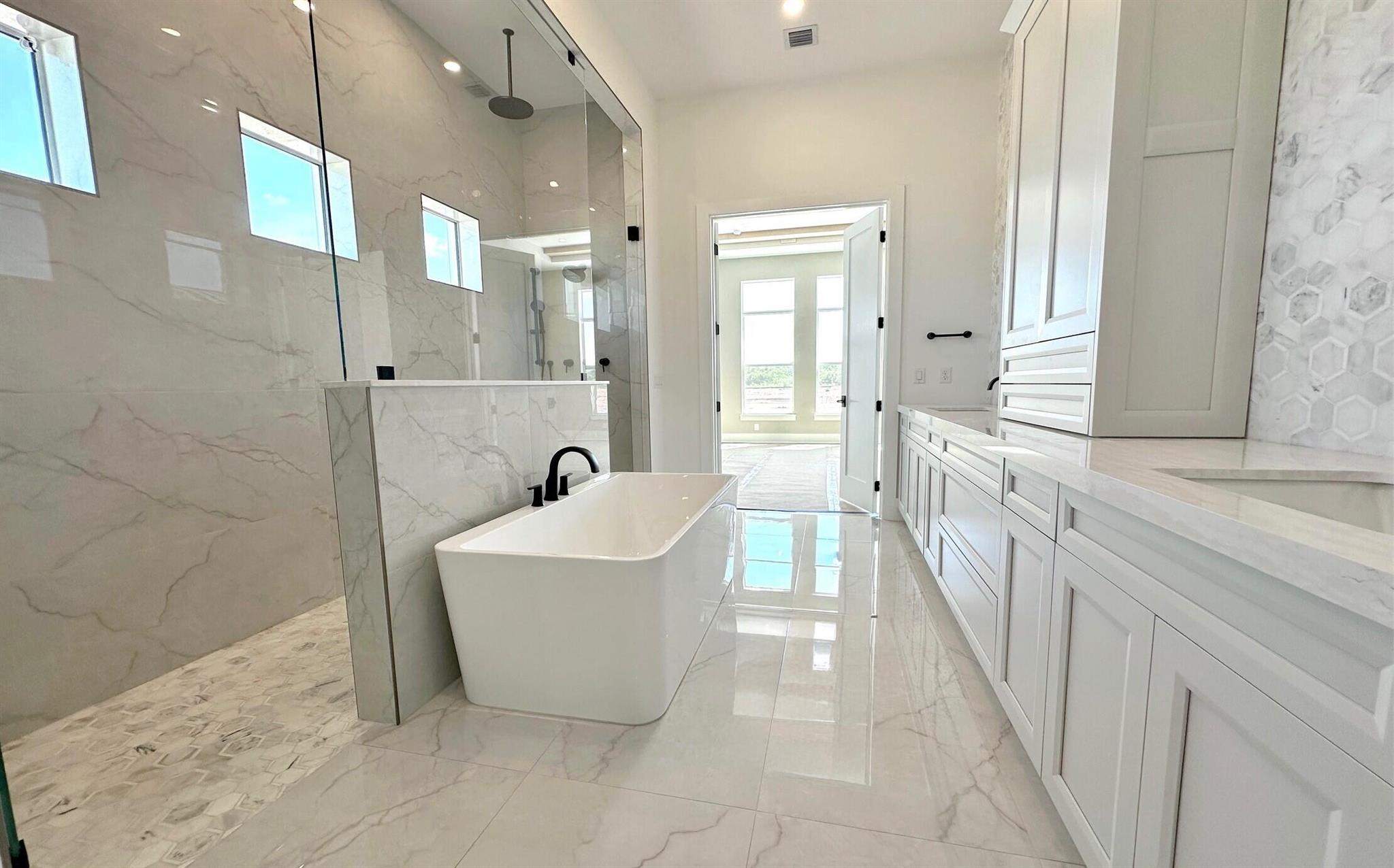 BRIDGEWATER - Residential