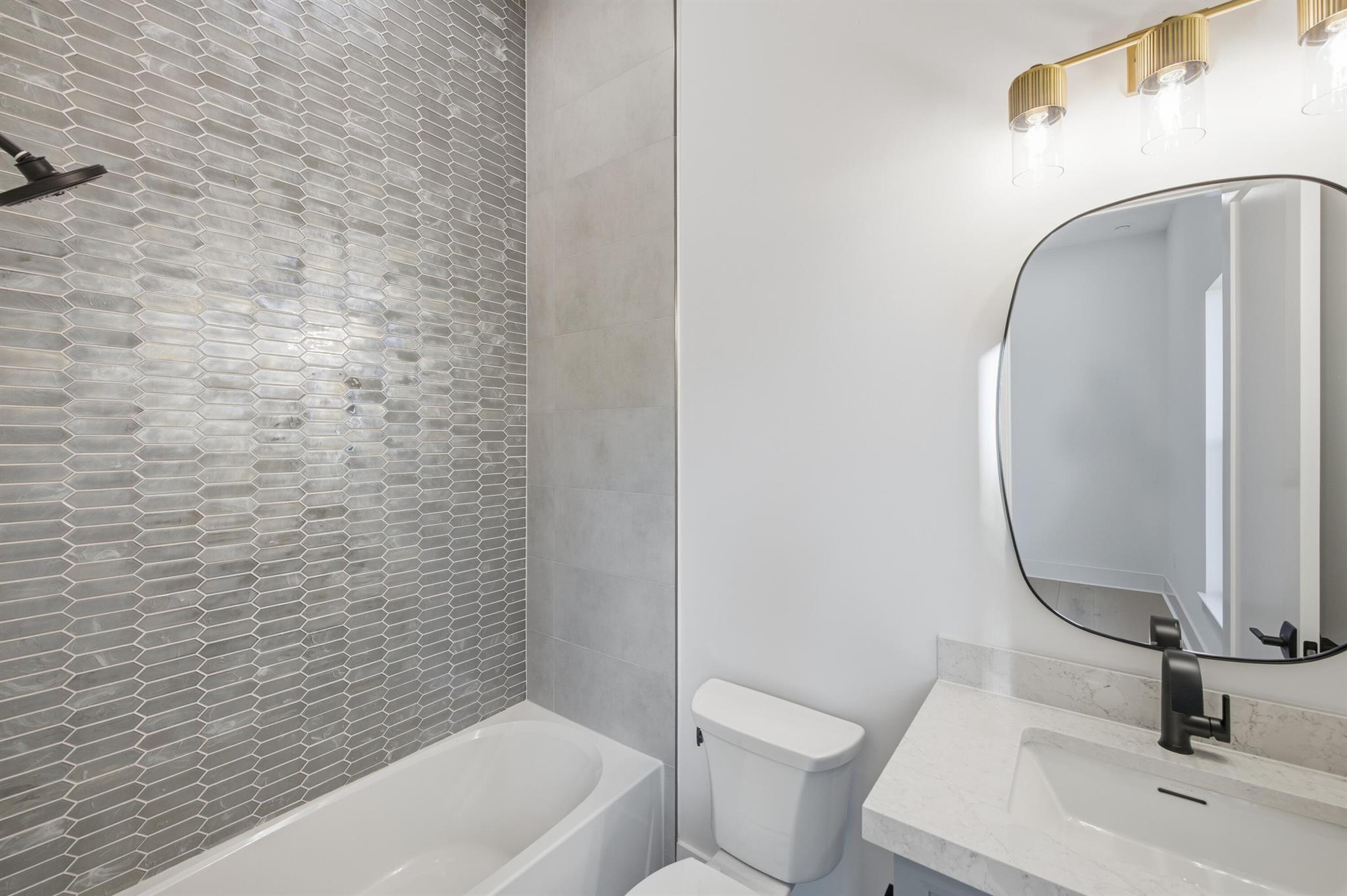 BRIDGEWATER - Residential