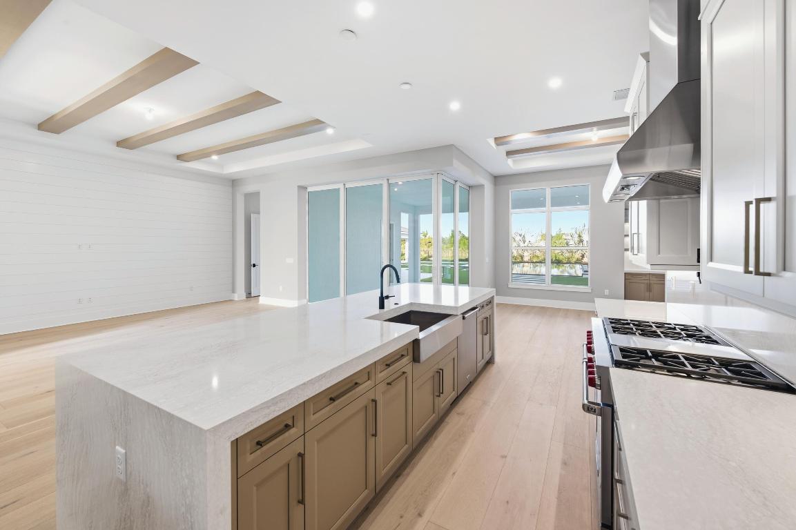 BRIDGEWATER - Residential