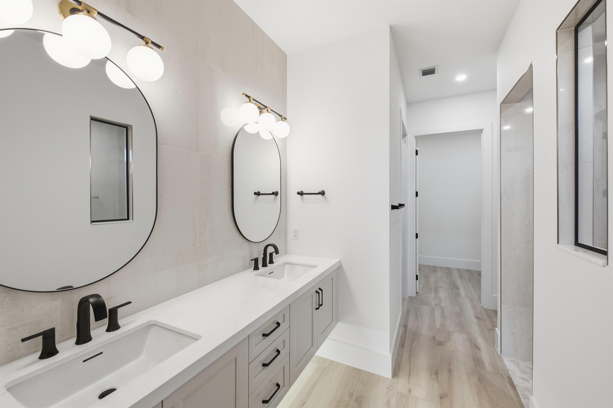 BRIDGEWATER - Residential