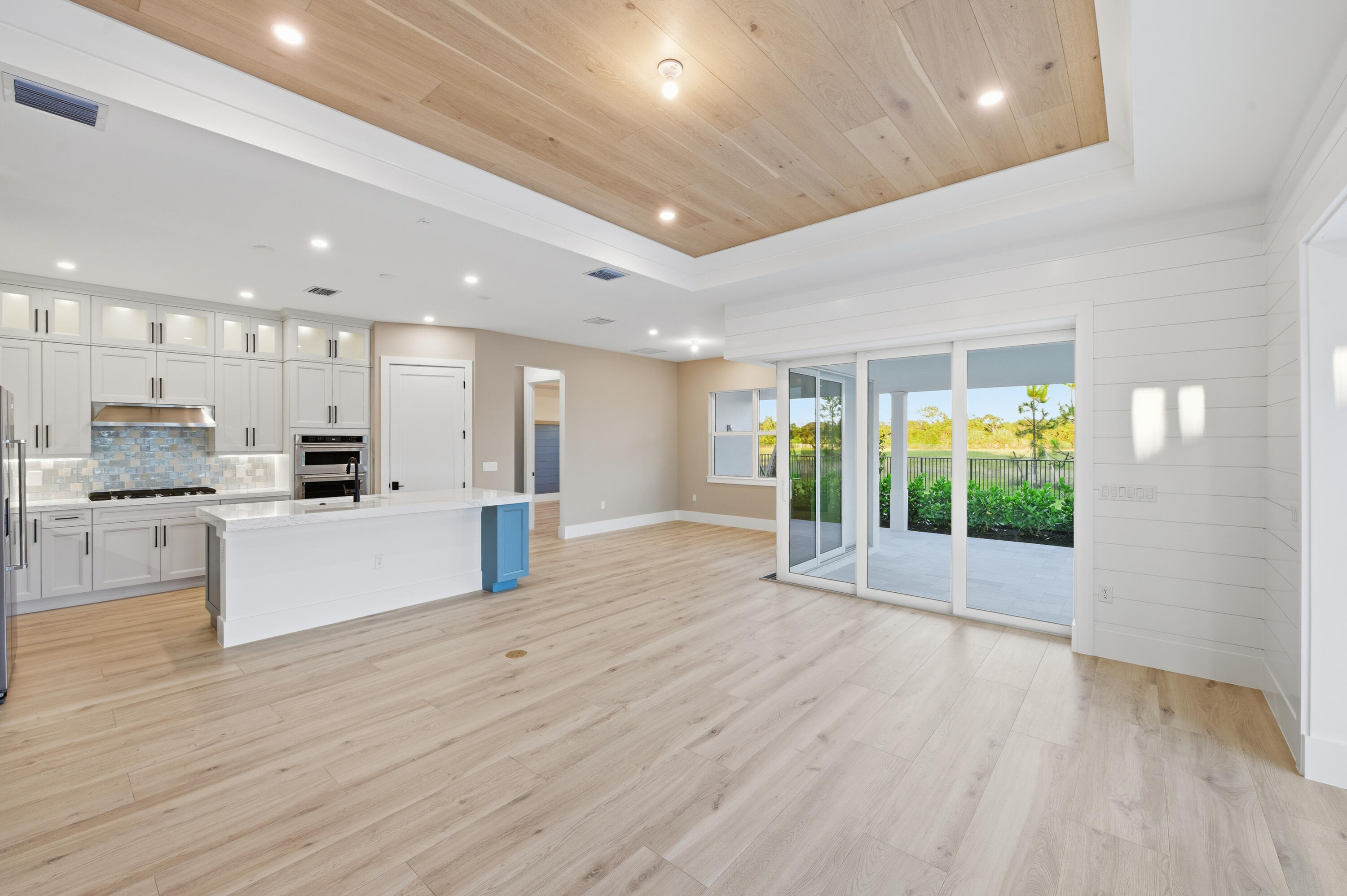 BRIDGEWATER - Residential