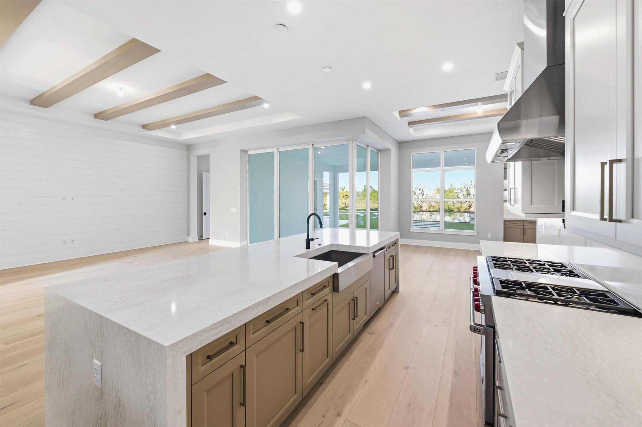 BRIDGEWATER - Residential