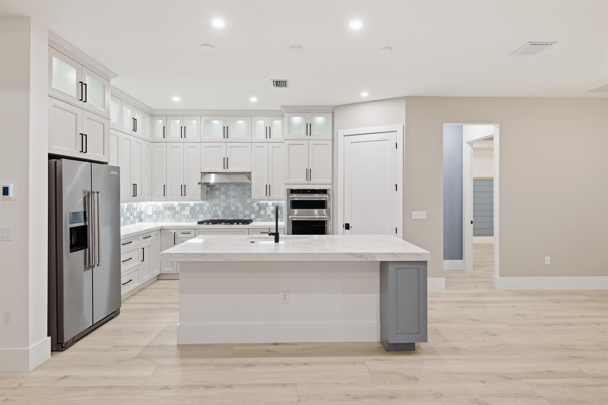 BRIDGEWATER - Residential