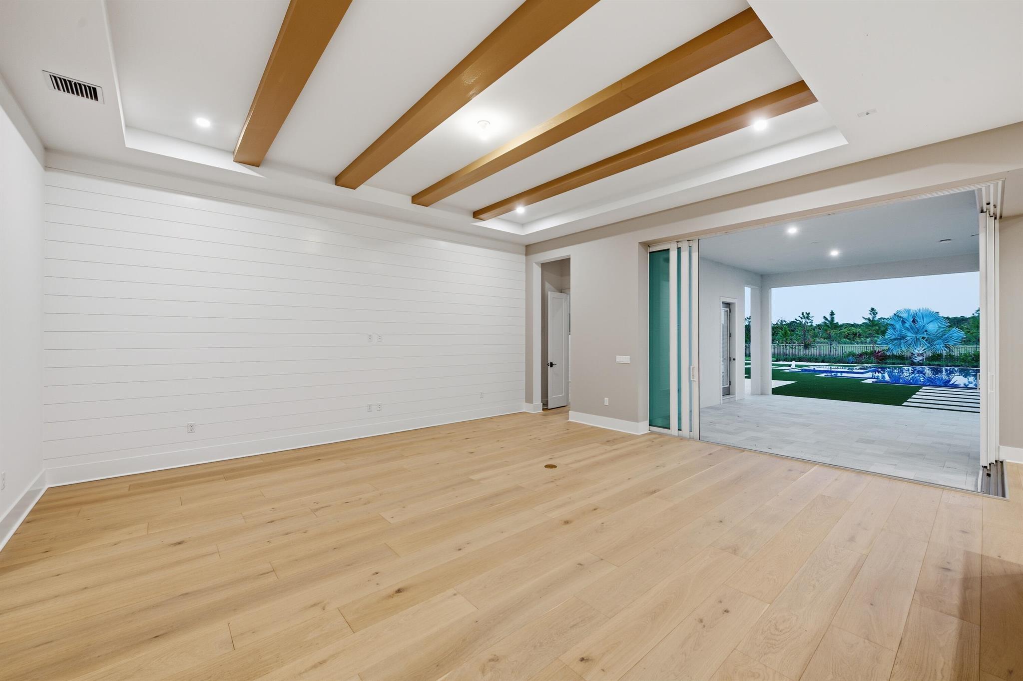 BRIDGEWATER - Residential