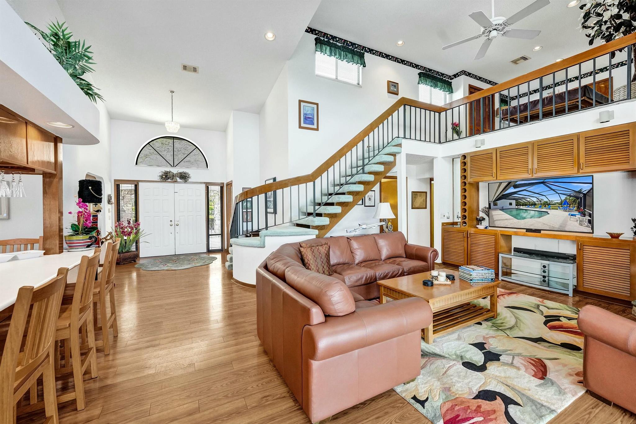 COLONY PARK - Residential