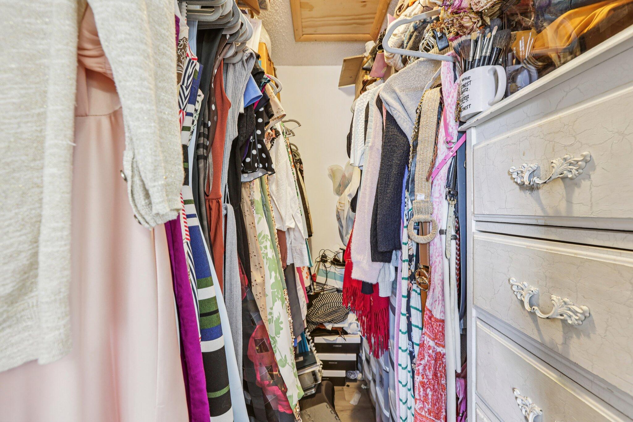 COUNTRY SQUIRE TOWNHOMES CONDO 7 - Residential