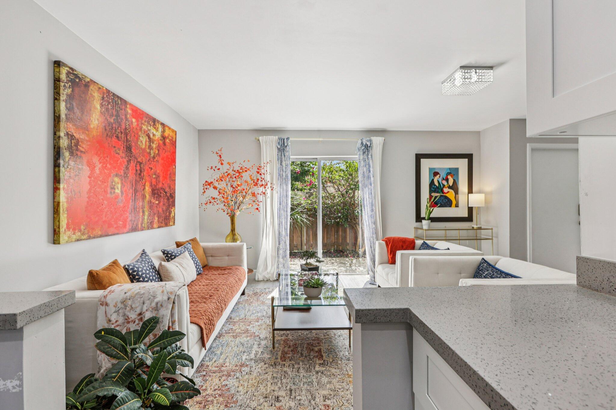 COUNTRY SQUIRE TOWNHOMES CONDO 7 - Residential