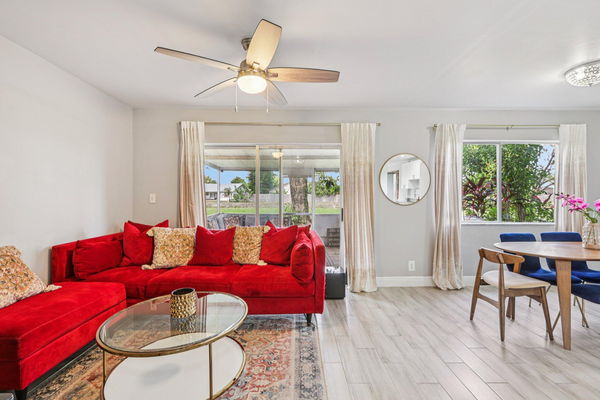 COUNTRY SQUIRE TOWNHOMES CONDO 7 - Residential