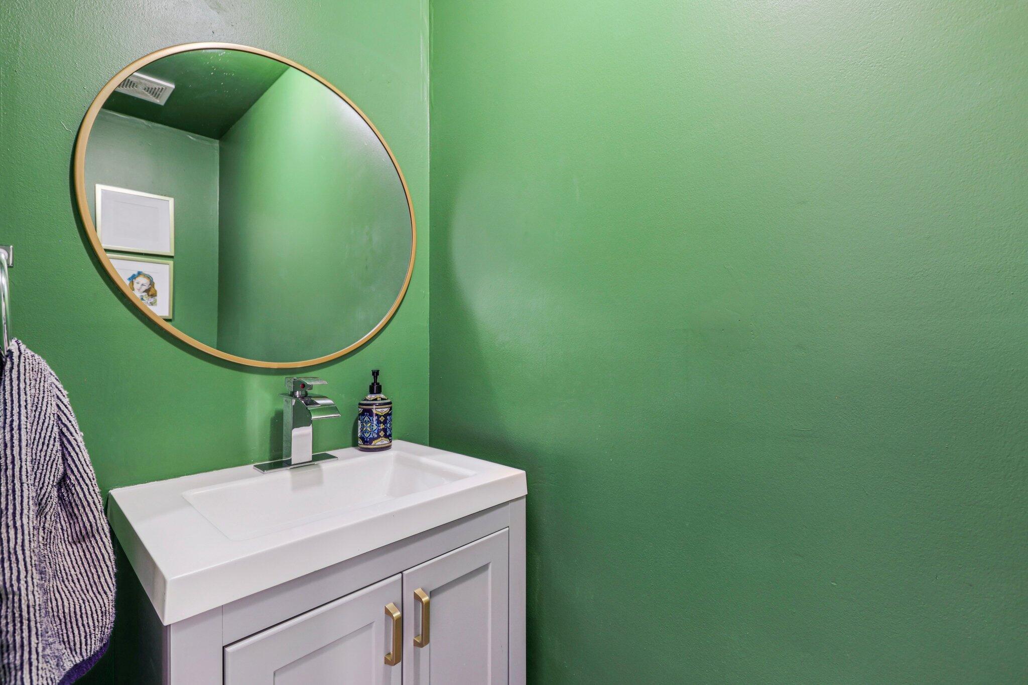 COUNTRY SQUIRE TOWNHOMES CONDO 7 - Residential