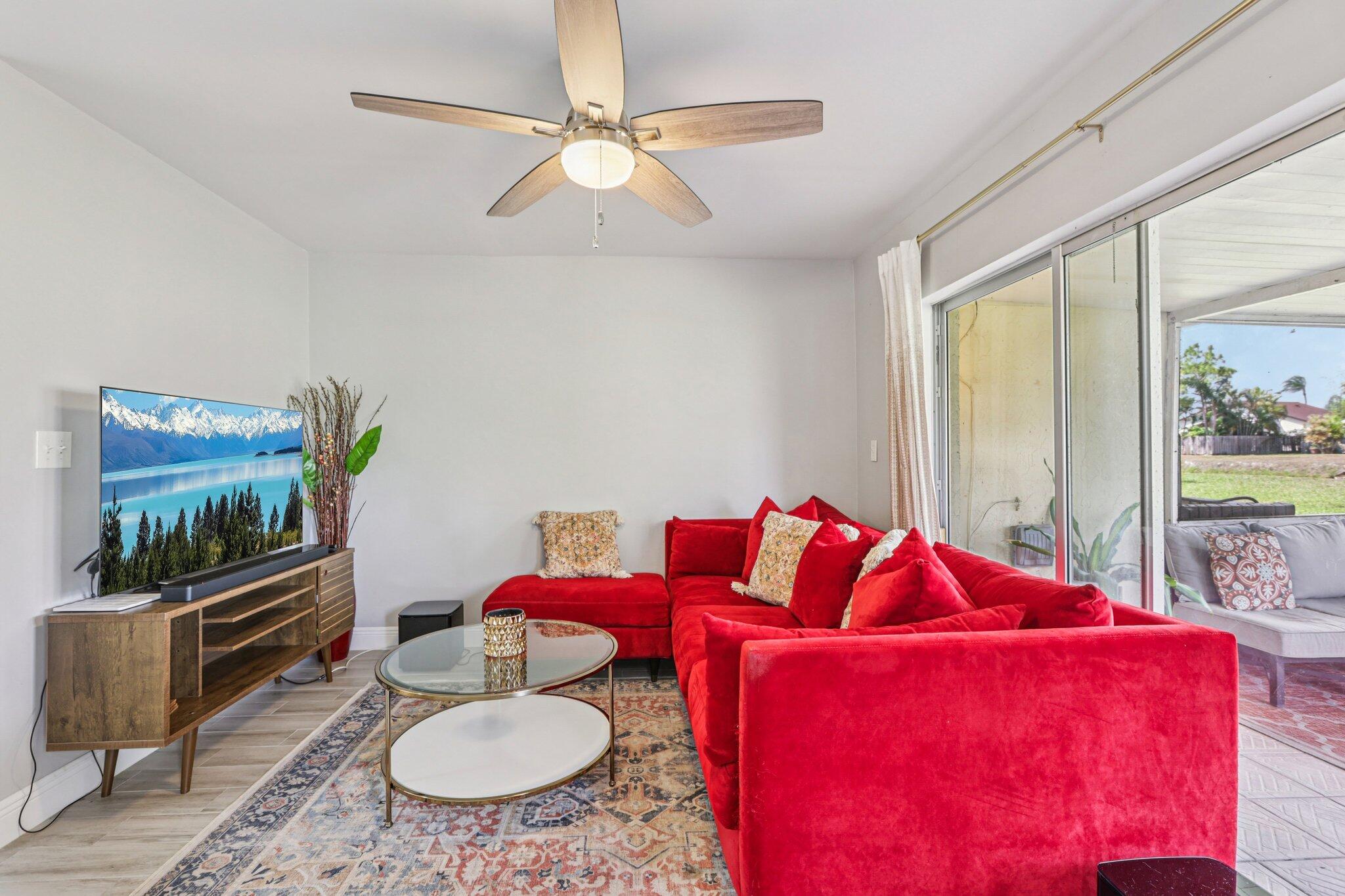 COUNTRY SQUIRE TOWNHOMES CONDO 7 - Residential