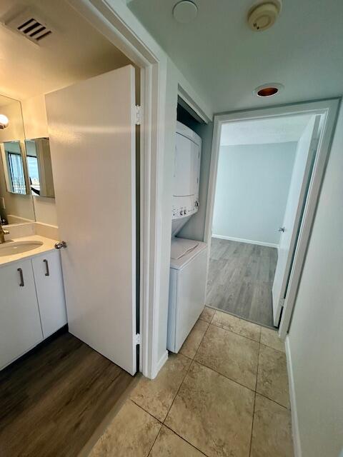 PARC CENTRAL AVENTURA EAST CONDO - Residential