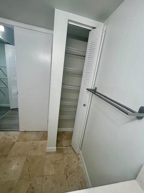 PARC CENTRAL AVENTURA EAST CONDO - Residential