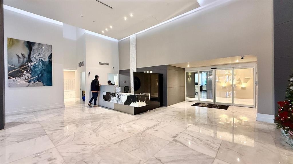 3300 NE 192 Street 1901