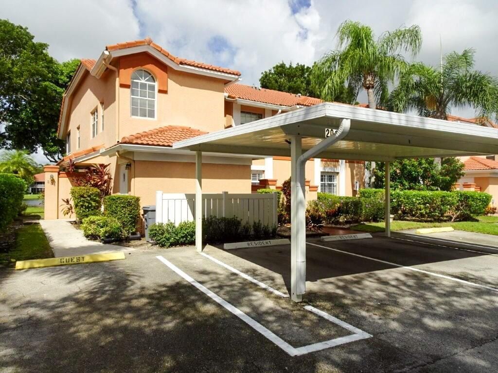 Photo of 9637 Shadybrook Drive #201, Boynton Beach, FL 33437 (MLS # R11146600)