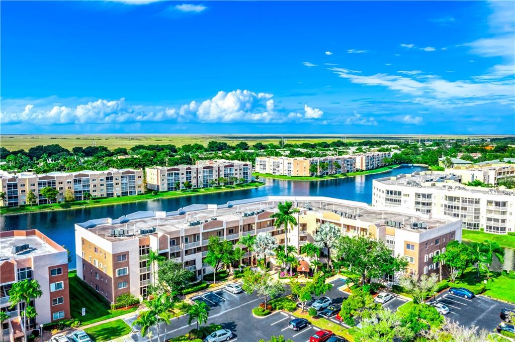 KINGS POINT - Residential