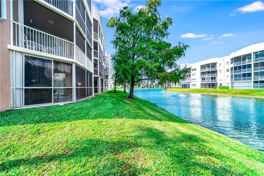 KINGS POINT - Residential