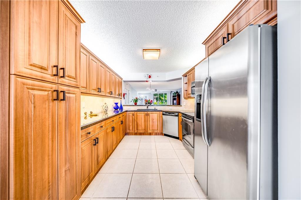 KINGS POINT - Residential